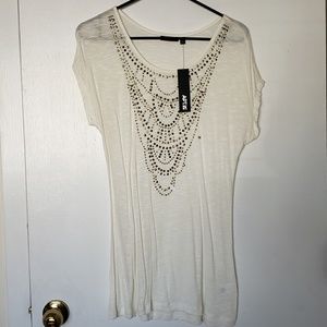 NWT Cream Short Sleeve Tee with Metallic Accent